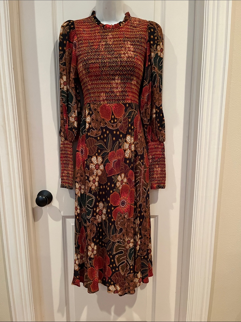 NWT FARM RIO BOHO LEOPARDS FLOWERED SMOCKED MIDI LONG SLEEVE DRESS XS